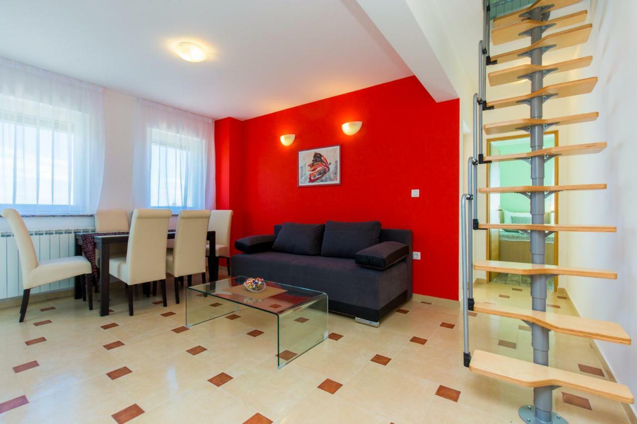 Luxury Apartments Kostrena With Pool Екстер'єр фото