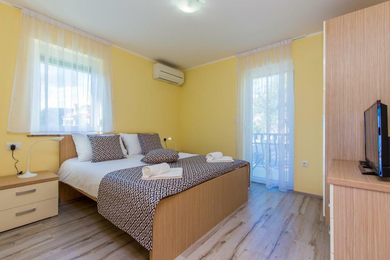 Luxury Apartments Kostrena With Pool Екстер'єр фото