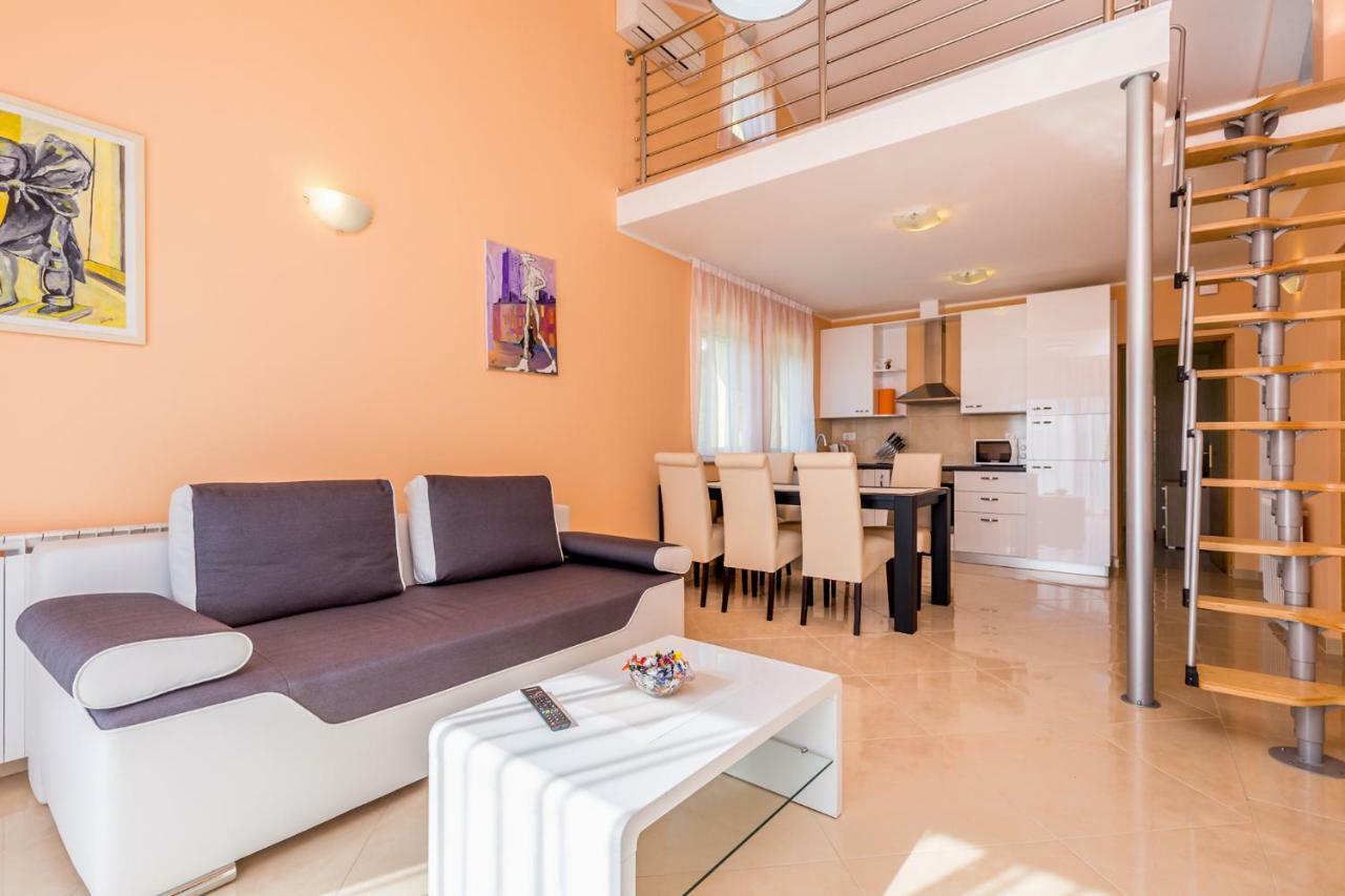 Luxury Apartments Kostrena With Pool Екстер'єр фото