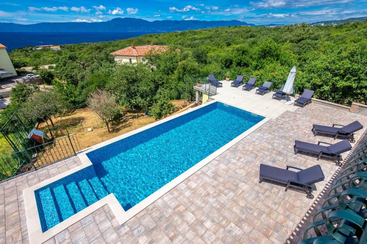 Luxury Apartments Kostrena With Pool Екстер'єр фото
