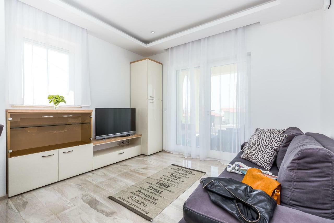 Luxury Apartments Kostrena With Pool Екстер'єр фото