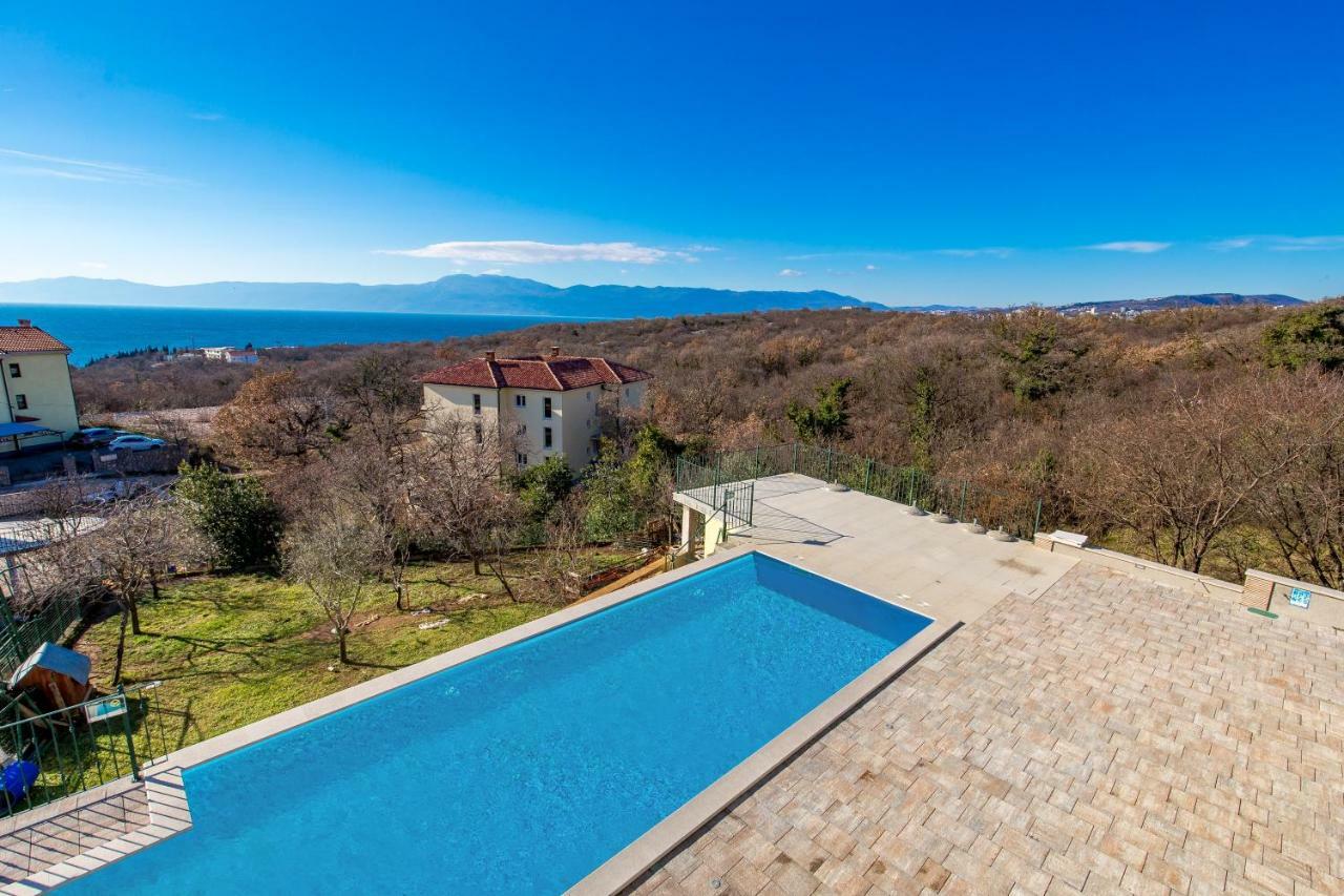 Luxury Apartments Kostrena With Pool Екстер'єр фото