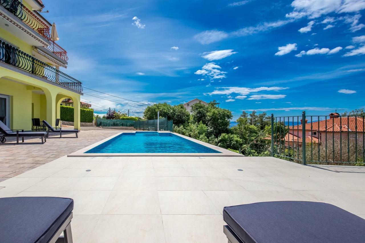 Luxury Apartments Kostrena With Pool Екстер'єр фото