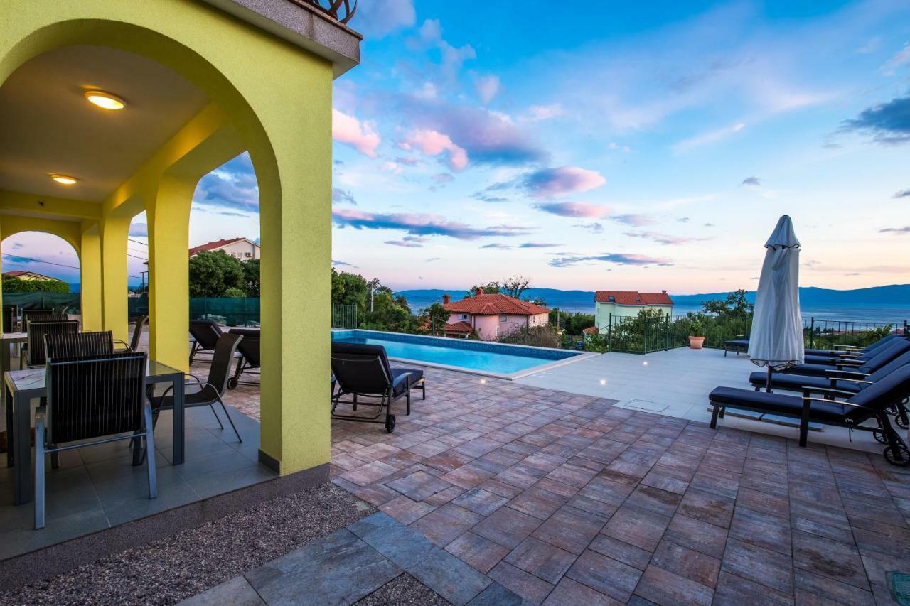 Luxury Apartments Kostrena With Pool Екстер'єр фото