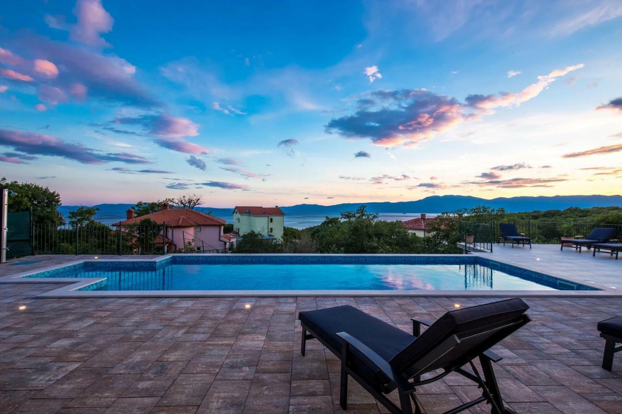 Luxury Apartments Kostrena With Pool Екстер'єр фото