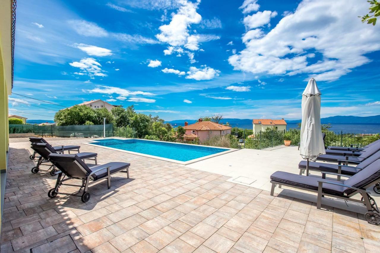 Luxury Apartments Kostrena With Pool Екстер'єр фото